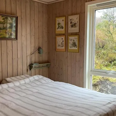 בית נופש Mountain Between Pulpit Rock And Kjerag