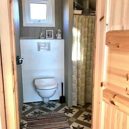 Nyaraló Mountain Between Pulpit Rock And Kjerag